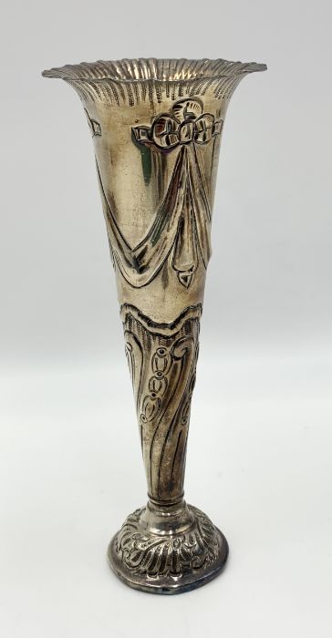 A weighted hallmarked silver trumpet vase with repousse decoration - Image 2 of 3