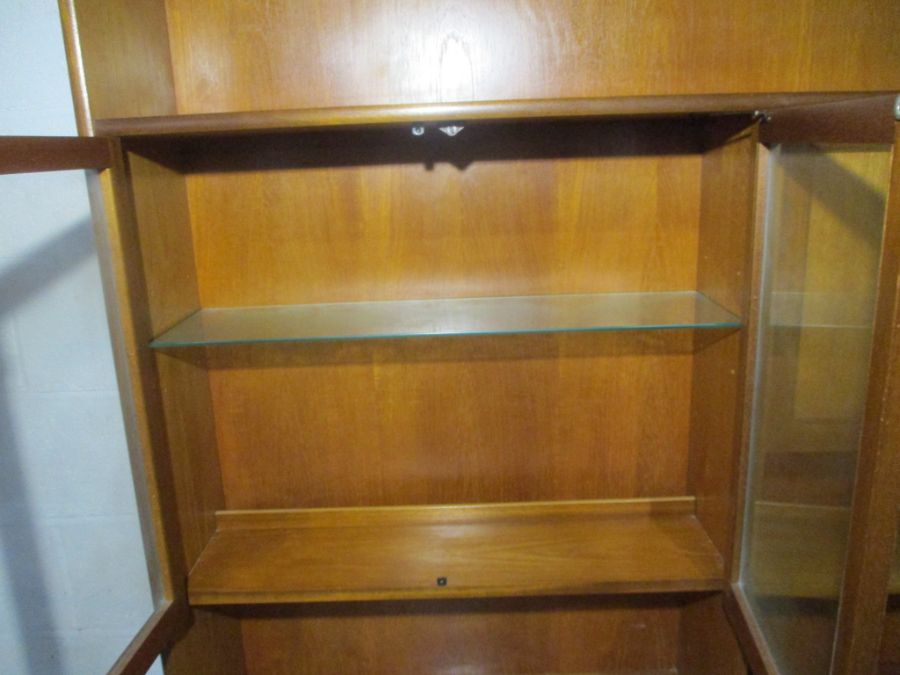 A Nathan display unit with two cupboards under - Image 10 of 11