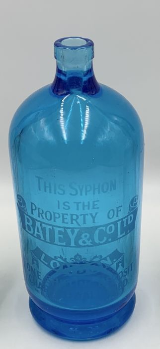 Three vintage soda syphons including a blue glass example made for Batey & Co. Ltd. - Image 3 of 4