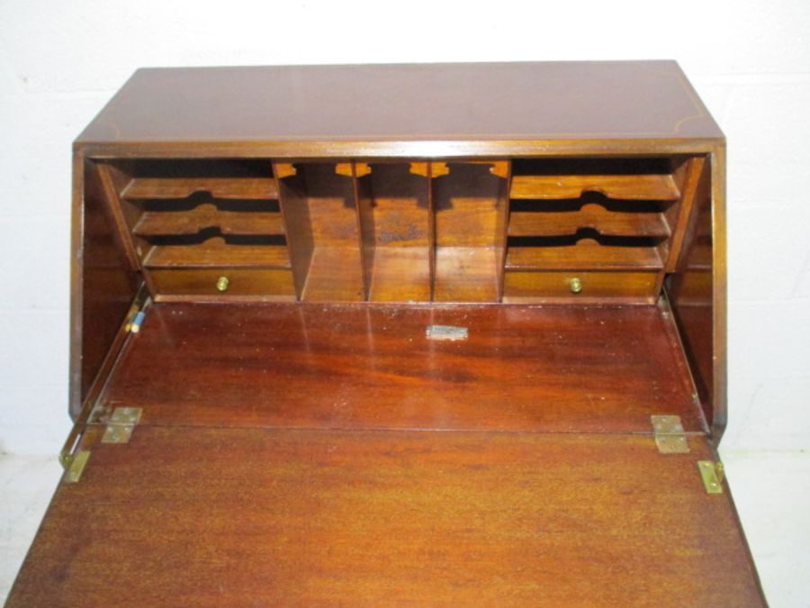 An Edwardian inlaid bureau - Image 6 of 10