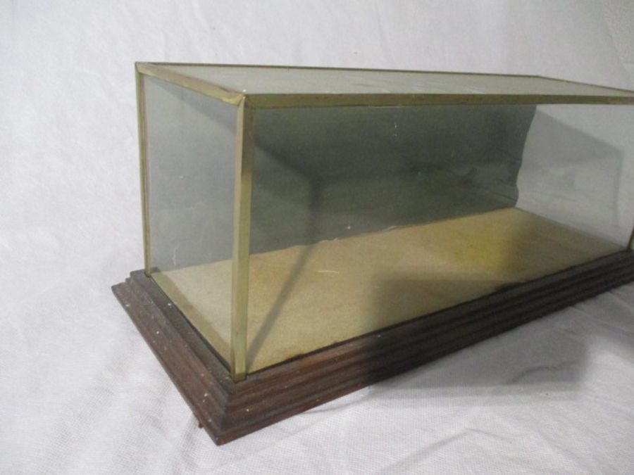 A table top display cabinet along with various model aircraft etc, some A/F - Image 6 of 11