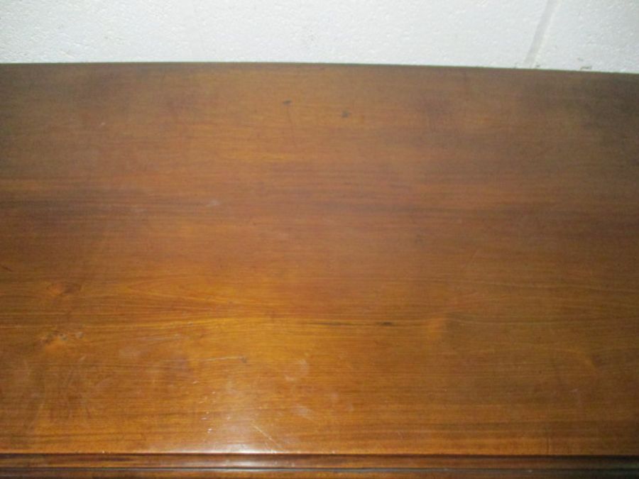 A small Victorian mahogany chest of three drawers. - Image 5 of 9