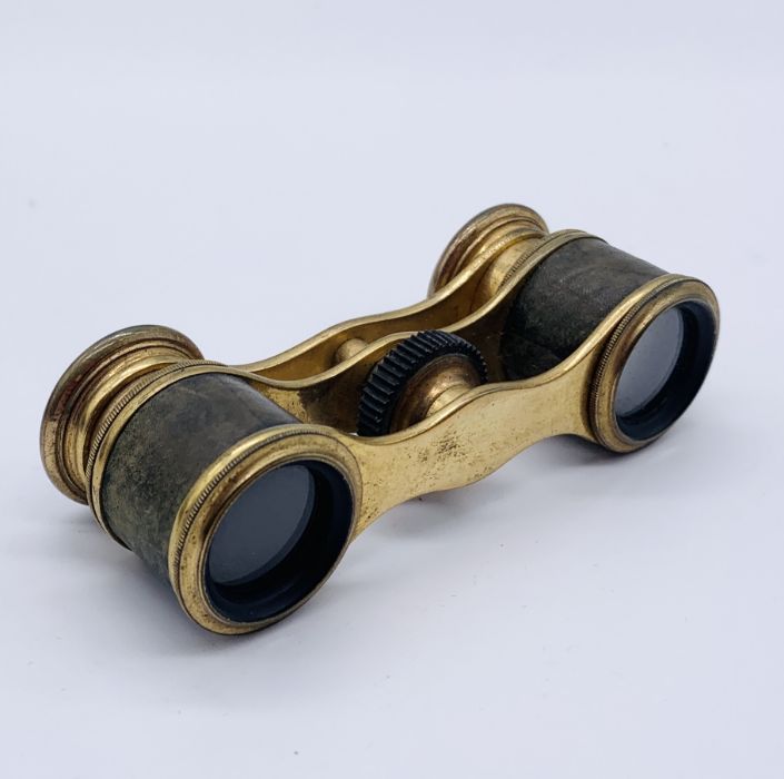 A pair of French opera glasses in leather case, the glasses stamped Duvelleroy, Paris - Image 3 of 4