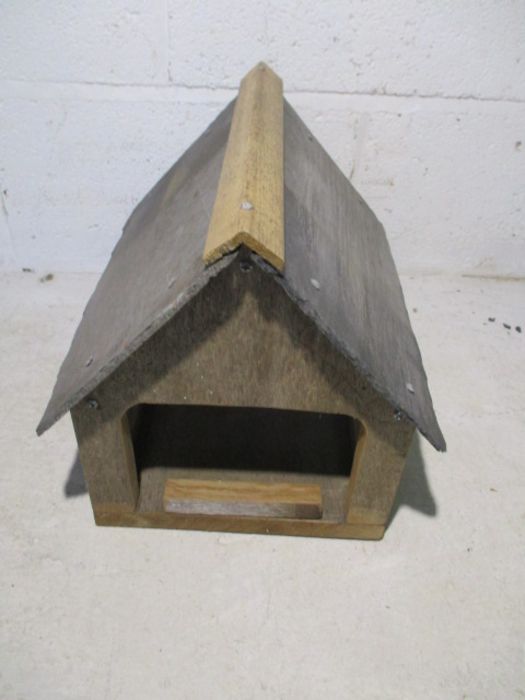 A vintage wooden trug, along with wooden bird house with slate roof - Image 6 of 10