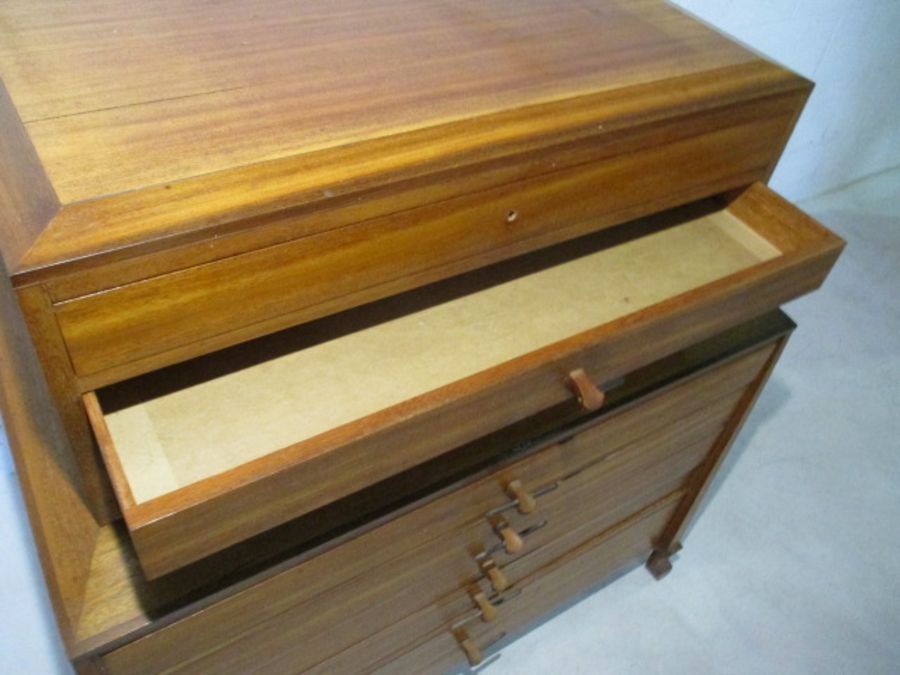 A mid-century two-tier plan chest with eight drawers - Image 7 of 11