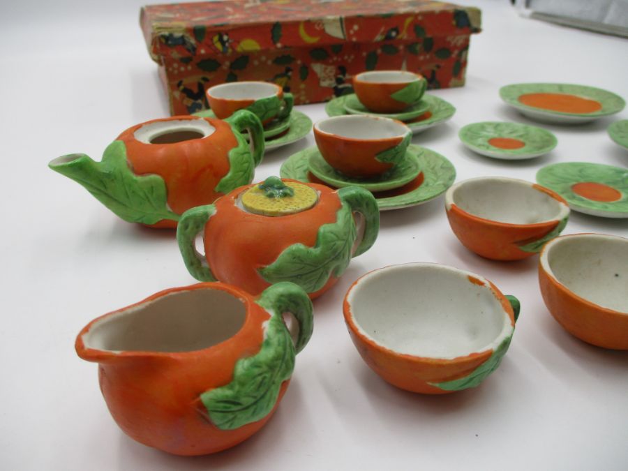 A child's vintage miniature tea set, pumpkin themed, marked "golden series rec. foreign". In a - Image 10 of 16