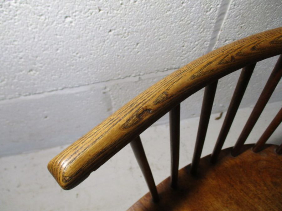 A child's "comb back" chair - Image 4 of 5