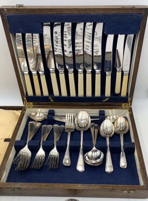 A collection of silver plated cutlery along with a yard of lead propelling pencil - Image 2 of 4