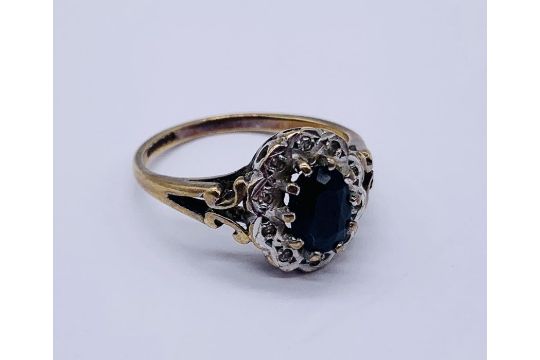 A hallmarked 9ct gold sapphire and diamond cluster ring - Image 3 of 3