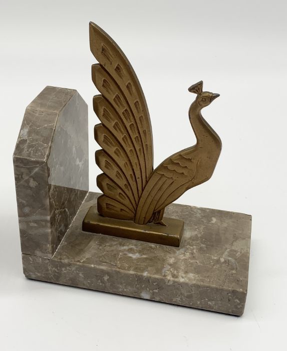A pair of Art Deco copper patinated spelter peacock bookends on marble bases - Image 2 of 4