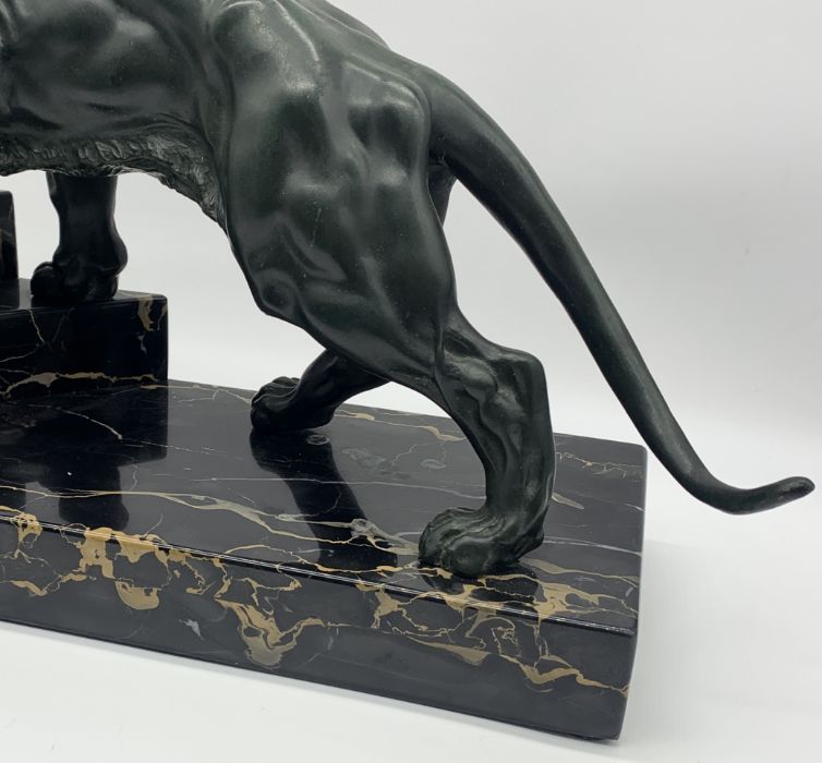 A large Art Deco spelter figure group on stepped marble base depicting a tiger and a cobra length - Image 3 of 4