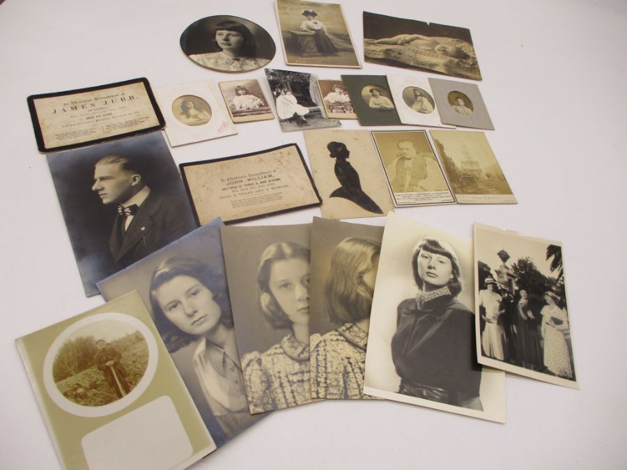 A collection of photographs and ephemera - Image 4 of 6