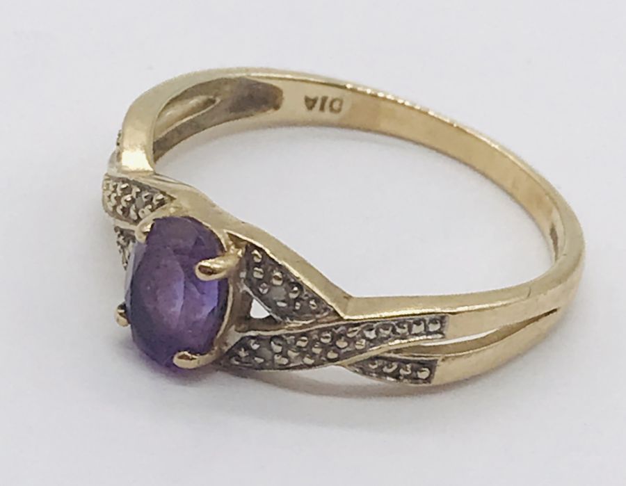 A 9ct gold dress ring set with amethyst and diamonds - Image 2 of 3