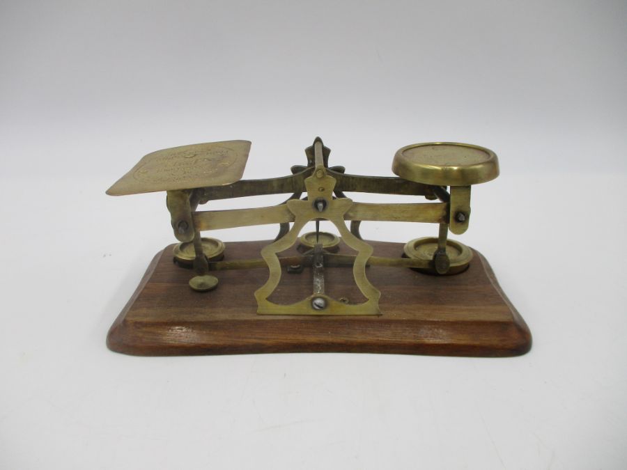 A set of antique postal scales. - Image 2 of 2