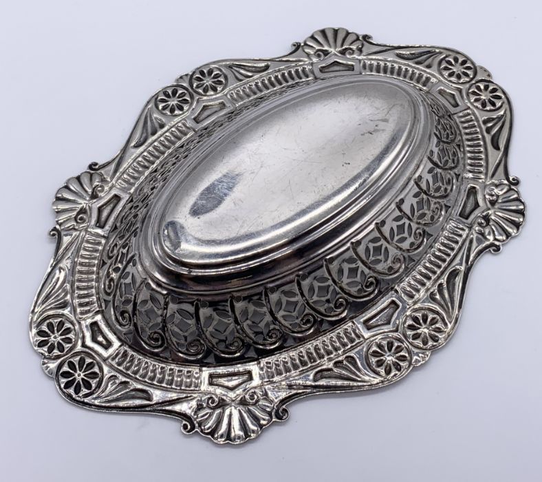 A Victorian pierced sweetmeat style dish, Birmingham 1897, weight 80.7g - Image 2 of 2