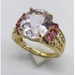 A pale amethyst ring in 9ct gold