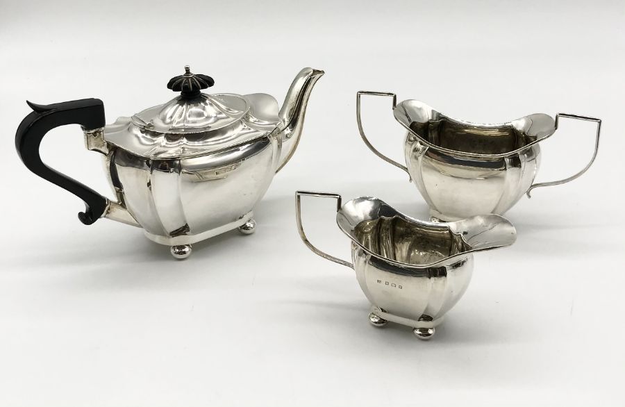 An Edwardian three piece silver Batchelors tea set, total weight 510g