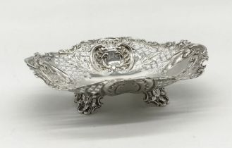A large silver footed sweetmeat dish with pierced decoration, London 1891, weight 155.9g
