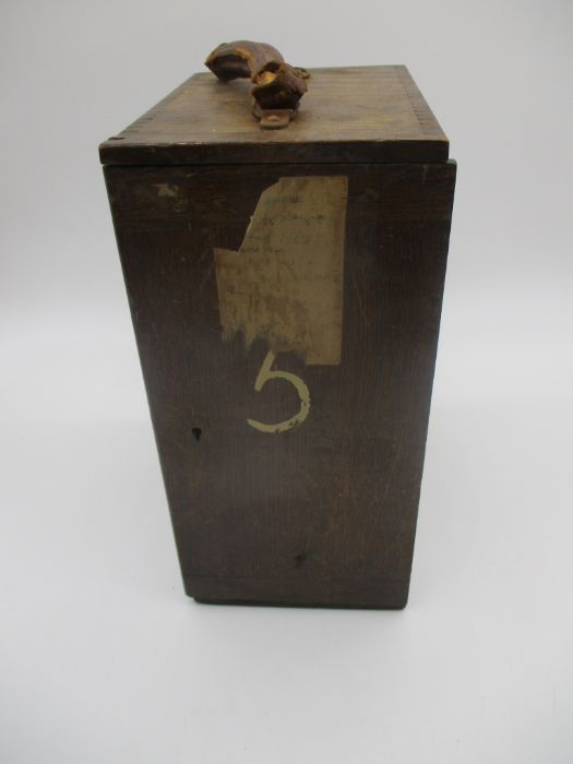 A Beck Ltd of London Model 29 microscope in wooden case - Image 8 of 9
