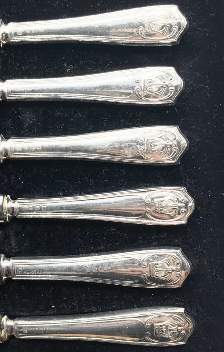 A cased set of hallmarked silver coffee spoons celebrating King George V silver jubilee along with a - Image 4 of 4