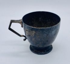 A hallmarked silver Christening cup, weight 94g