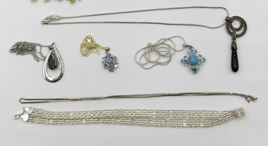 A collection of eleven 925 silver chains and necklaces, total weight 117.8g - Image 3 of 3