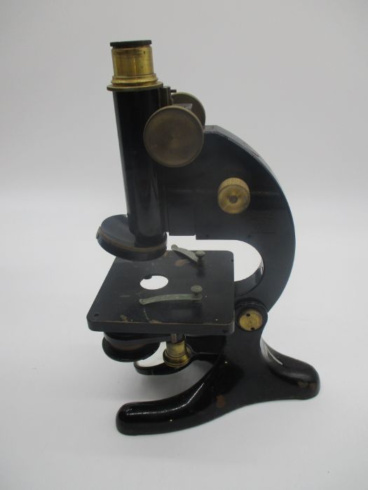 A Beck Ltd of London Model 29 microscope in wooden case - Image 2 of 9