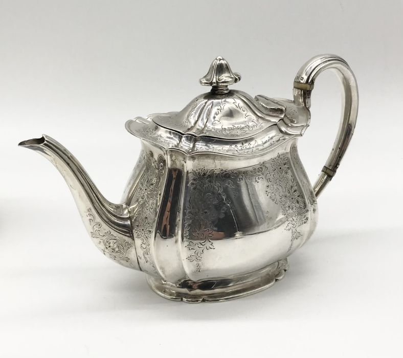 A hallmarked silver four piece tea set by Batty & Sons, dated Sheffield 1905, total weight 1708g ( - Image 3 of 6