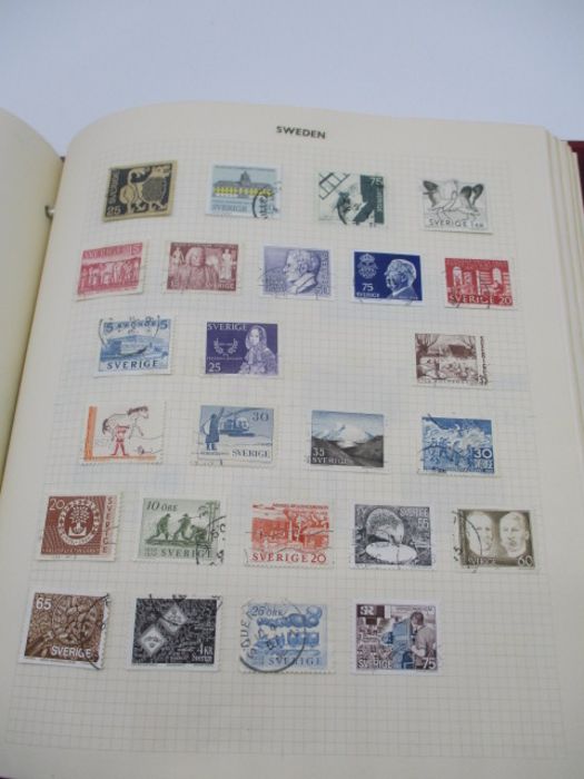 An album of stamps from countries including St Helena, St Lucia, Samoa, San Marino, Saudi Arabia, - Image 70 of 133