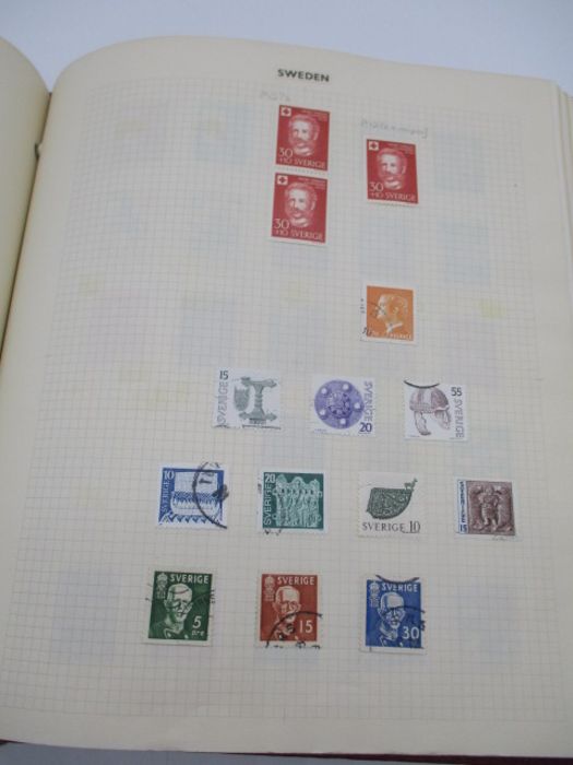 An album of stamps from countries including St Helena, St Lucia, Samoa, San Marino, Saudi Arabia, - Image 68 of 133