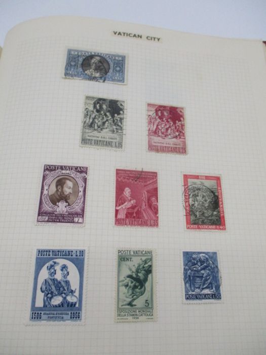 An album of stamps from countries including St Helena, St Lucia, Samoa, San Marino, Saudi Arabia, - Image 118 of 133