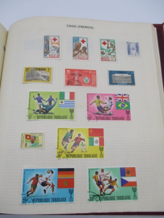 An album of stamps from countries including St Helena, St Lucia, Samoa, San Marino, Saudi Arabia, - Image 99 of 133