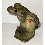 A weathered concrete garden statue of an eagle H51cm