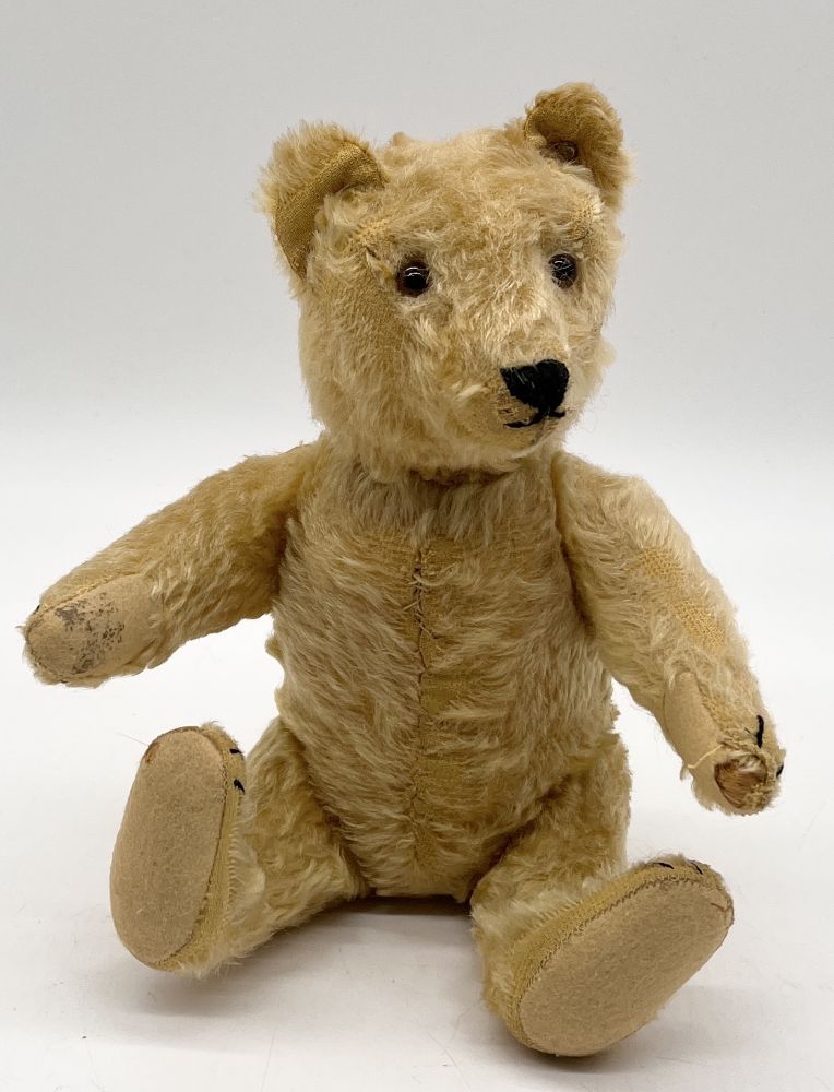 Jewellery, Silver, Art, Teddy Bears, Toys, Collectables, Furniture etc.