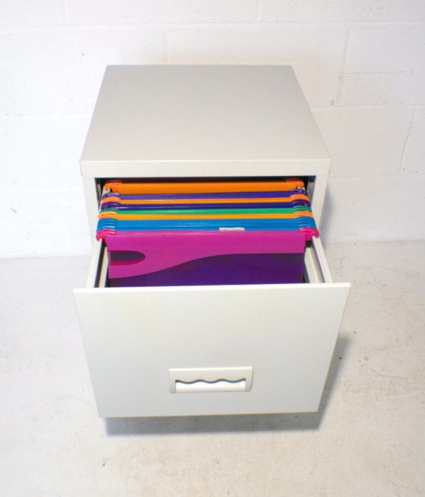 A metal two drawer filing cabinet. - Image 4 of 4