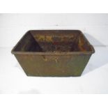 An E&H.Roberts Deans Hanger cast iron trough - height 24cm, length 49cm