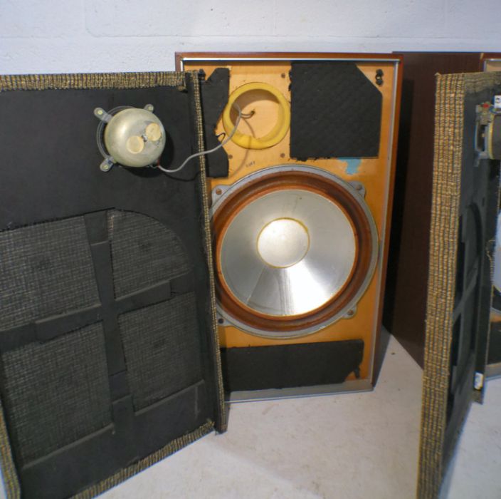 A matched pair of vintage Leak 15 ohm sandwich speakers. - Image 7 of 11