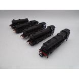 A collection of five OO gauge model railway black steam locomotives Bachmann, Airfix, Mainline etc -