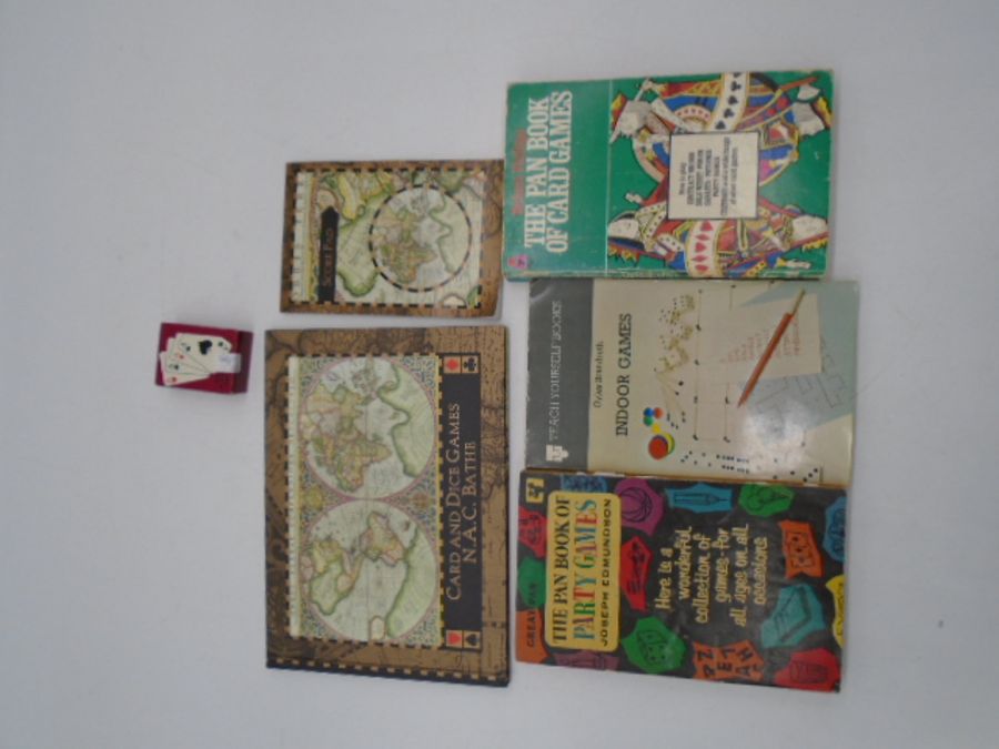 A collection of vintage games including chess, draughts, playing cards, bag of marbles, diabolo, - Image 7 of 10