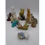 A collection of cat figurines etc. including Liberty Workshop, Border Fine Art, Akita, Lladro and