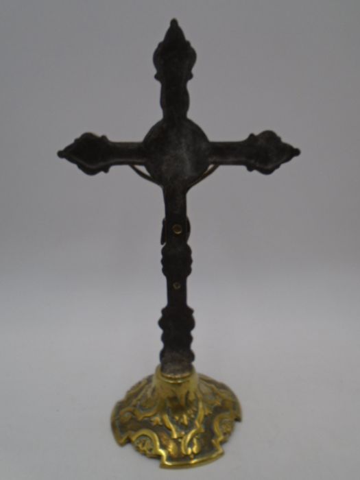 A vintage brass crucifix along with two crosses on stands, height of crucifix 33.5cm - Image 4 of 9