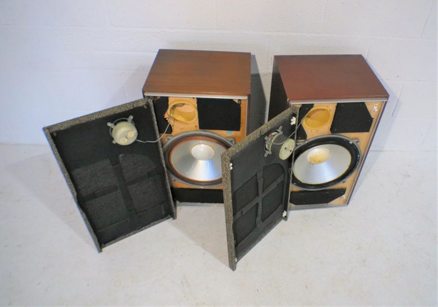 A matched pair of vintage Leak 15 ohm sandwich speakers. - Image 6 of 11