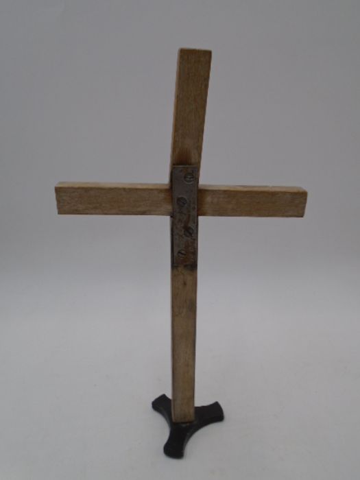 A vintage brass crucifix along with two crosses on stands, height of crucifix 33.5cm - Image 9 of 9