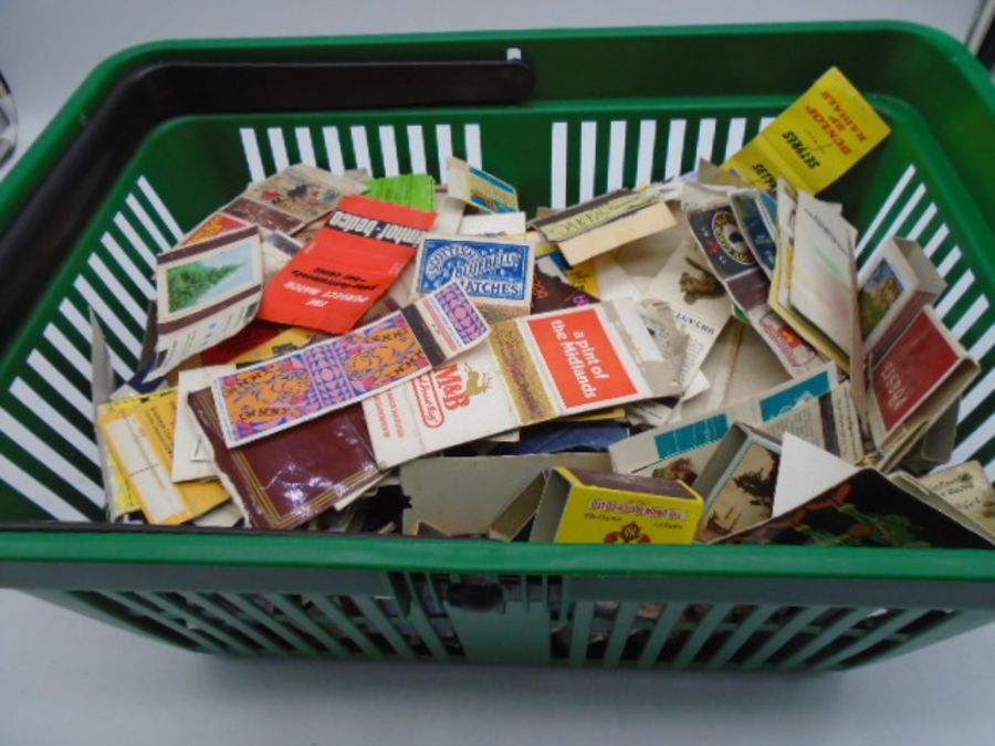 A large collection of vintage matchbox covers, an album and a box of loose. - Image 45 of 46