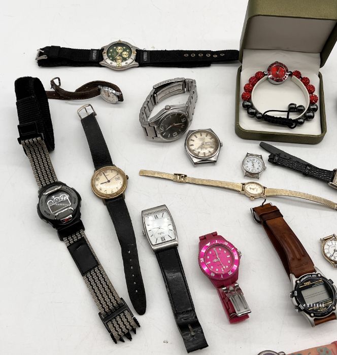 A collection of various watches - Image 2 of 3