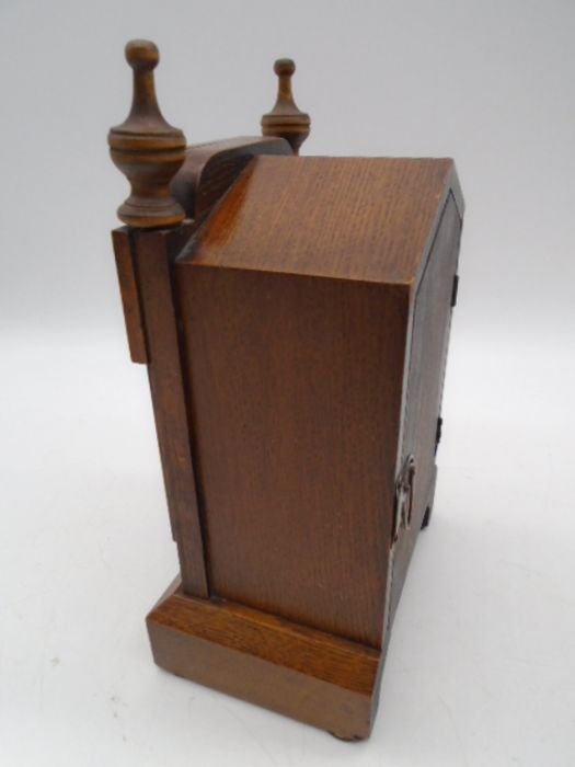 An anniversary clock on porcelain base along with a and mantle clock with silvered dial - Image 4 of 9