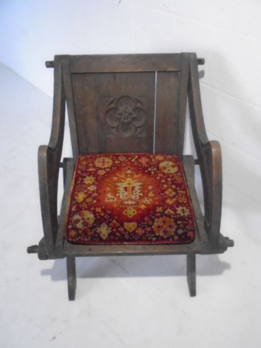 A Gothic style oak Glastonbury chair - Image 2 of 8