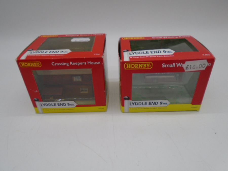 A collection of seven boxed Hornby N gauge Lyddle End model railway building/structures including - Image 4 of 6