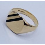 A 9ct gold signet ring, weight 4.7g