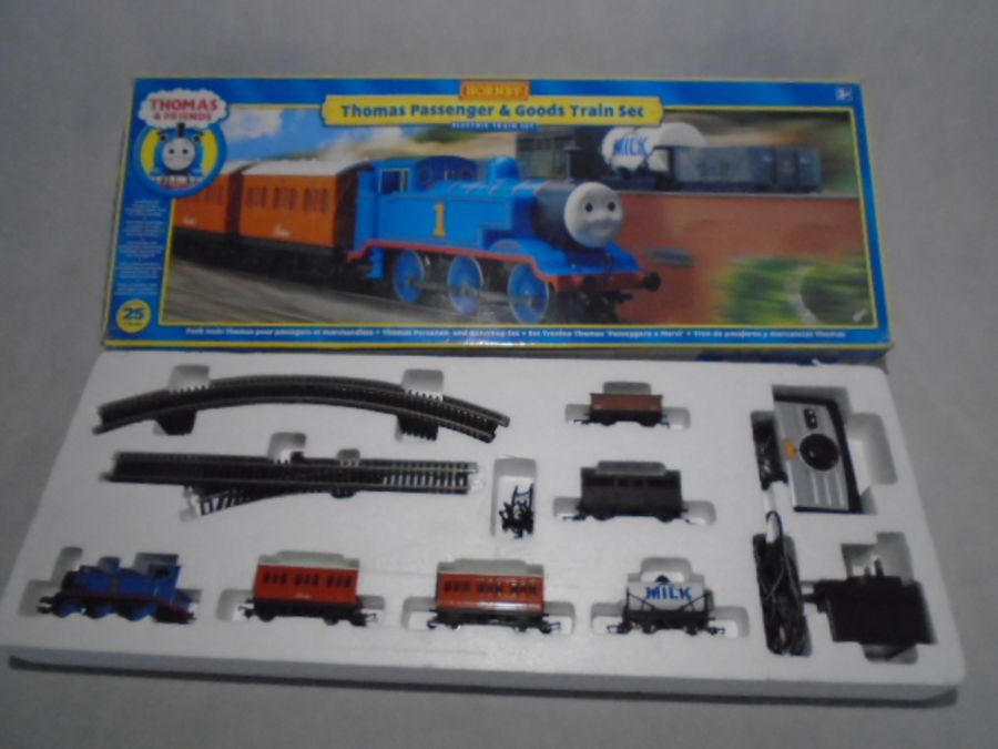 A boxed Hornby OO gauge Thomas The Tank Passenger & Goods Electric Train Set - Image 2 of 9